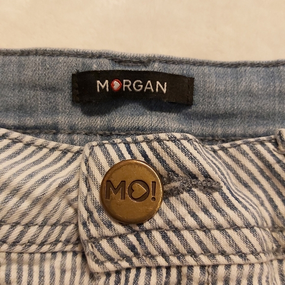 🎁5/$25 Morgan Striped Denim Skirt - Picture 4 of 5